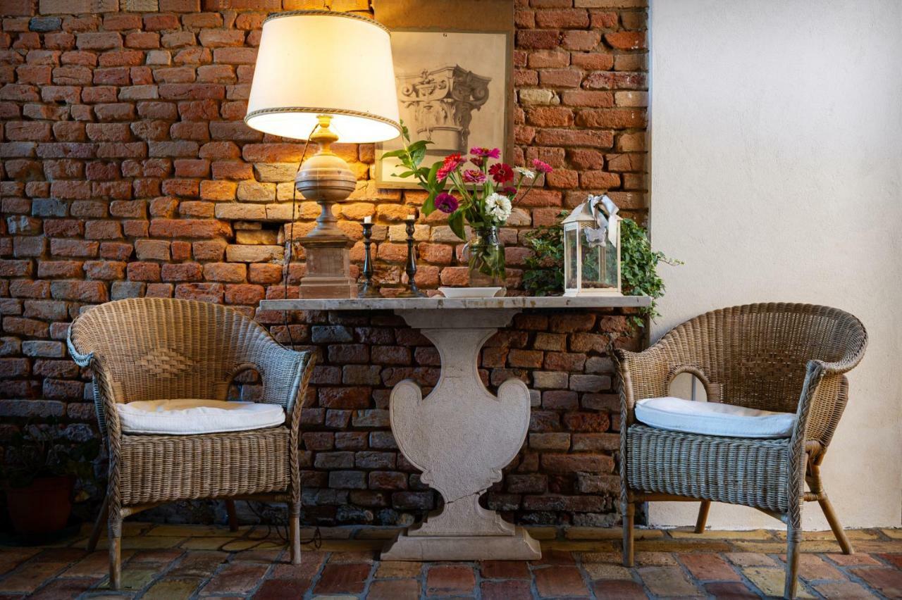 La Casa Nel Borgo Bed & Breakfast Piadena Exterior photo